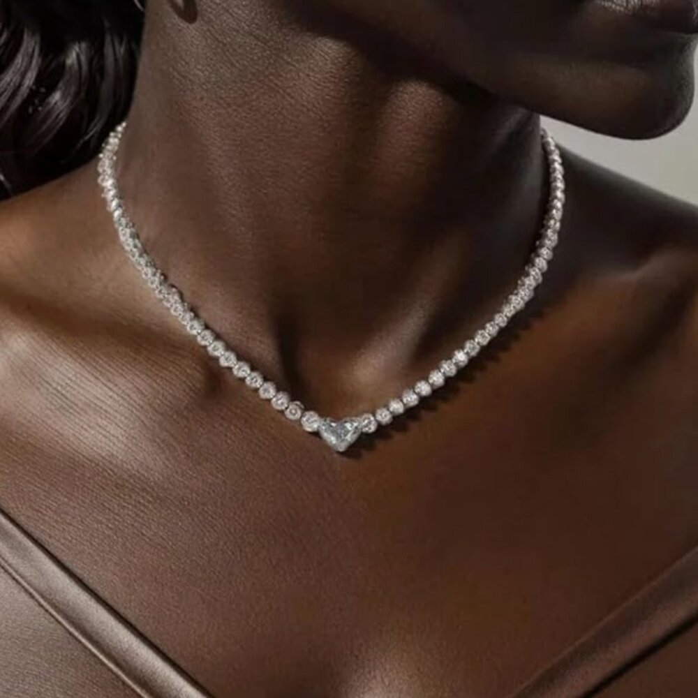 Silver Heart Sparkling Necklace - Picture 3 of 4